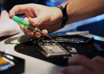 iFixit: Easy Steps to Repair Your iPad at Home
