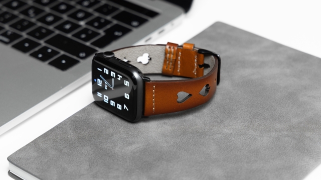 Unleash Your Style with these Apple Watch Band Must-Haves