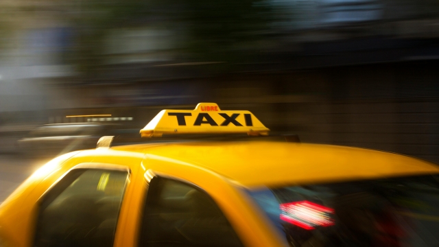 Navigating the Skies: The Ultimate Guide to Airport Taxi Experiences