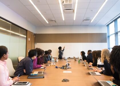 Understanding PEO Services in the Beauty Industry beauty industry