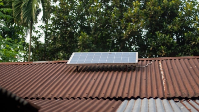 Types of Commercial Pool Heating Systems