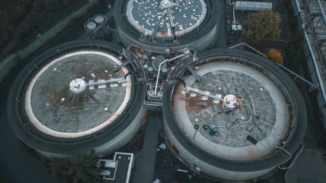 Understanding the Signs That Indicate a Pool Pump Needs Replacement