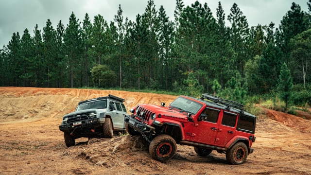 Where to Find Local Floor Mats for Your 4×4 Vehicle